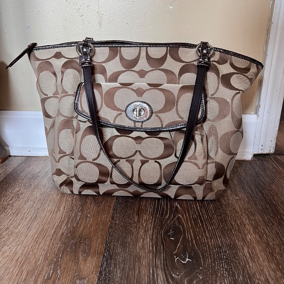 Coach Signature Leah Tote Large - Brown/Tan F14658 - Picture 2 of 12